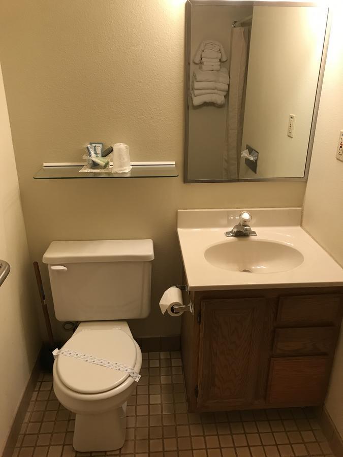 Exxon Quik Stop & Motel Wausaukee Екстериор снимка
