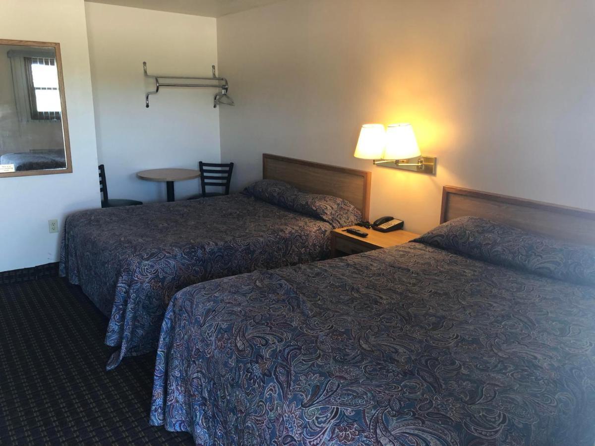 Exxon Quik Stop & Motel Wausaukee Екстериор снимка